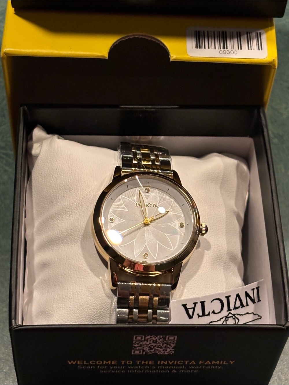 BNWT Invicta Two-Tone Women's Bracelet Watch with White Floral Dial